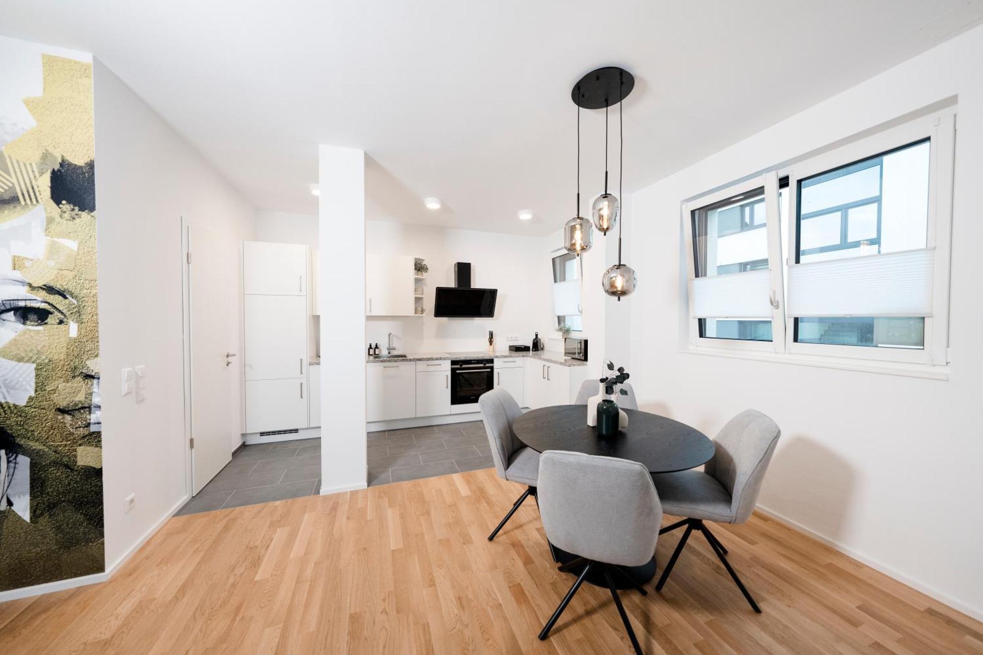 Kocasa-apartments 01, City-center Boeblingen, Stellplatz, Balkon, Waipu-tv Boeblingen