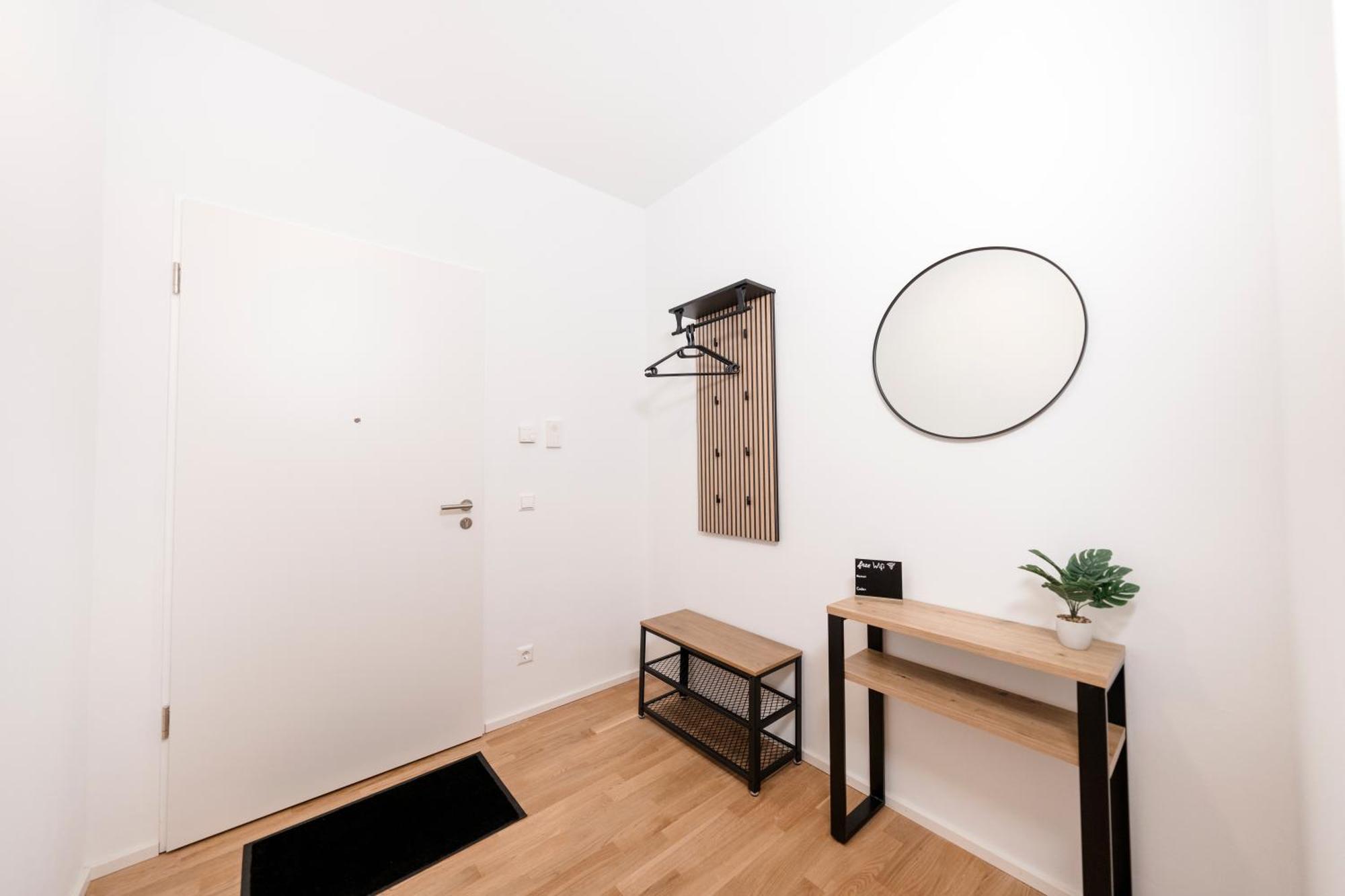 Kocasa-apartments 01, City-center Boeblingen, Stellplatz, Balkon, Waipu-tv